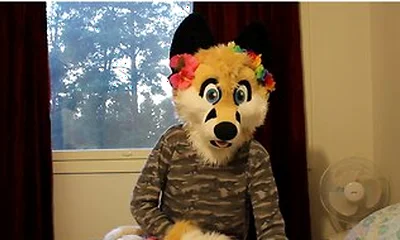 Oliver Pawing. First Murrsuit Video I Have Ever Made