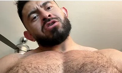 Muscle Hunk Chest Worship And Pec Bouncing