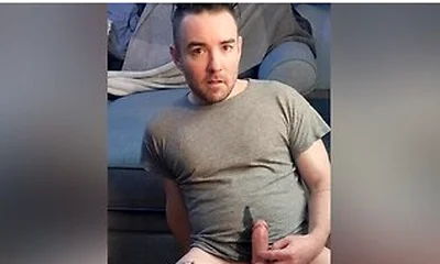 Finger Me While I Piss Myself