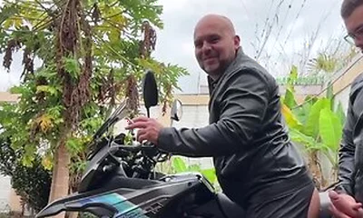 Huge Creampie In Outdoors On The Bike