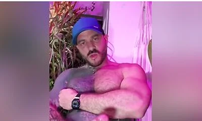 Bomb And Cum Play