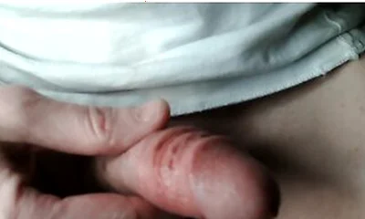 Amateur Urethral Insertions While Watching Porn