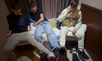 German smoking sneaker master party