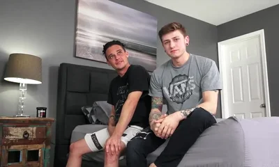 Landon Wells And Bobby Owens - Fucks Raw