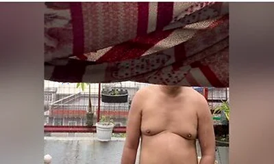 Sarap Maligo Sa Ulan Ng Hubot Hubad!