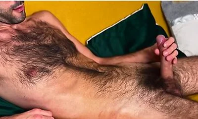 Fit Guy Jerk For Massive Cum On Hairy Abs