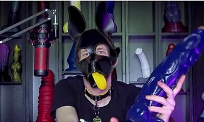 Dildo Unboxing: Luca Xl - Crackstuffers With Puppy Davey