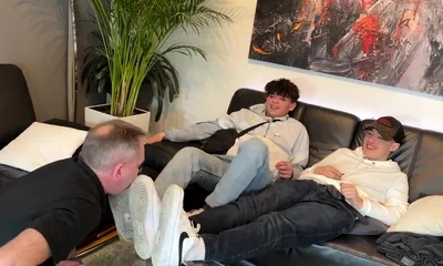 Teen sneaker masters boys