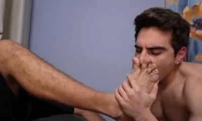 Skater feet master sucking