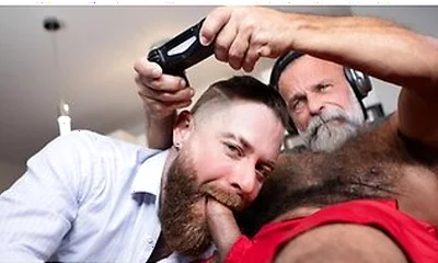 Men - Stepdaddy Cakes Sucks His Boyfriend Stepdaddy Johns Dick While He Is Gaming, Then Takes A Ride