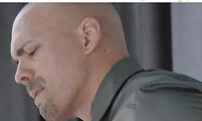 Uncut Dilf Alexandro Cabrera Facefucks Sexy Twink