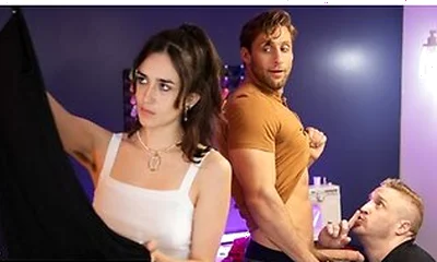 Men - Horny Tailor Mateo Tomas Measures Up Dom Kings Dick And Gives Him A Sneaky Blowjob