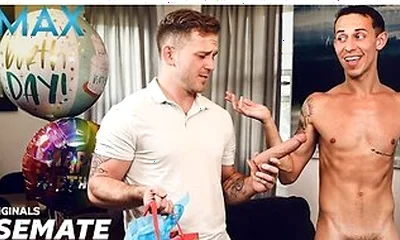 Bratty Twink Roommie Apologizes To B-day Hunk Wt His Cock - Des Irez, Andrew Delta