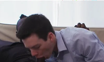 Hunk Harrison Feelss Pre-date Boner Leads To Handjob & Doggystyle With Texas Twink