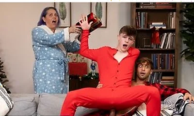 Men - Dom King Plays Video Games On Christmas Morning While Jake Preston Sneakily Sucks His Cock