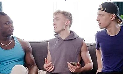 Dude, Were Not Gay! Troy River & Ezrah Mahomes Try To Convince Harrison Feels