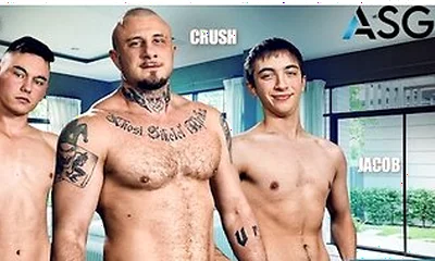 Jacob King, Crush Stepdaddy & River In Wild Asg 3-way Action