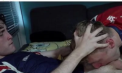 Multiple Cum Shots Twinks Soaks Strangers Bed