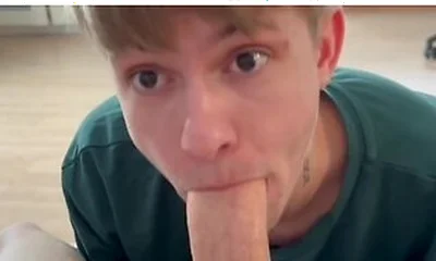 Twink Invited His Twink Friend With A Big Dick Over And Seduced Him Into Giving Him A Blowjob