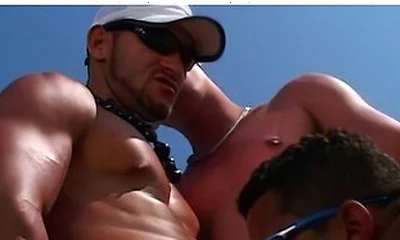 Featuring Vitor- Assmania With Douglas Torres