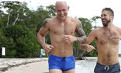 Wesley Woods Spots Beach Hunk Trevor Laster And Fucks Him Hard On The Sand
