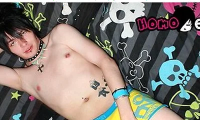 Sexy Hottie Alex Phoenix Delivers Explosive Warm Loads