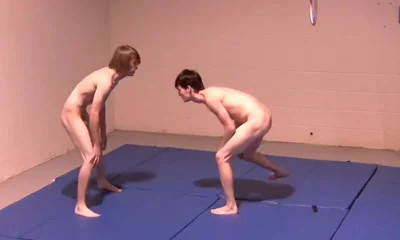 Strip Wrestling - Chapter 3