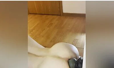 Working Out My Bussy With Dildos And Fisting