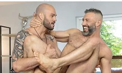 Cole Conners And Cliff Jensen In Hunk Strangers Hook Up At An Open House