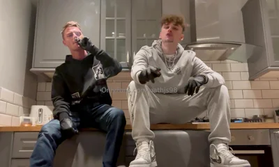 Smoking and spitting masters