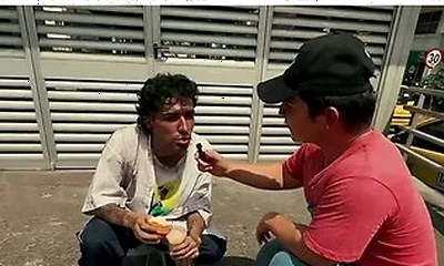 A Beggar From Bucaramanga Is Picked Up Off The Street By A Gay Man, Who Takes Him To A Motel Under The Pretext Of Helping Him, In Reality He Fucks Him